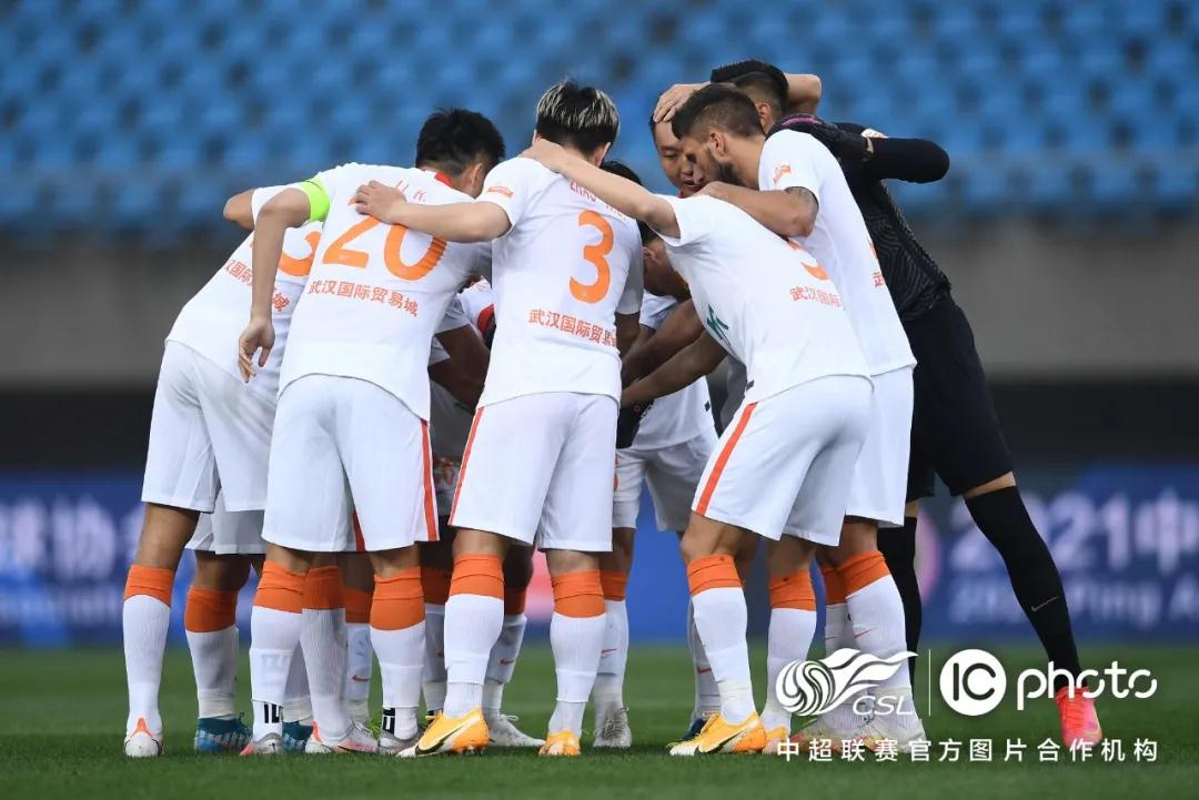 ريال مدريد يتفوق على مانشستر سيتي بنتيجة 4-3 في مباراة مثيرة