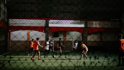 مباراة ليفربول وتوتنهام امسمواجهة ملتهبة في الدوري الإنجليزي الممتاز